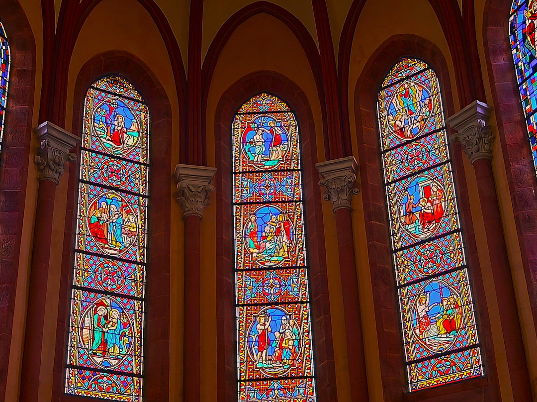 Eglise Saint Jean Baptiste-Montaigu必去景点
