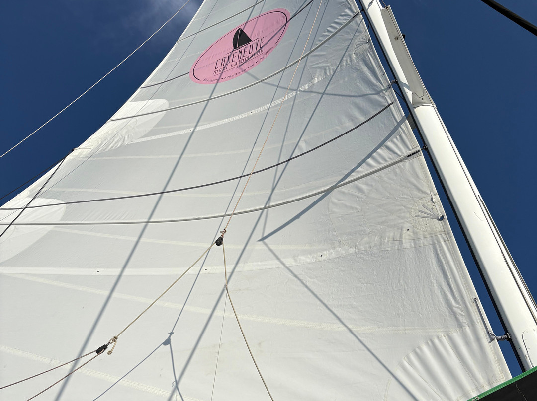 Caseneuve Maxi Catamaran-La Foret-Fouesnant必去景点