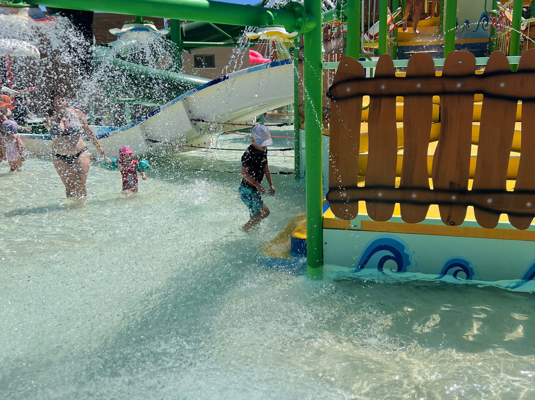 Slide & Splash - Parque Aquatico - Water Slide Park-拉戈阿必去景点
