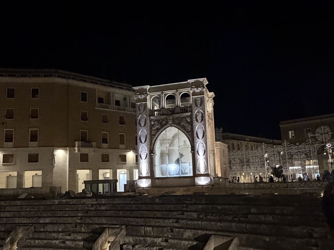 Piazza Sant'Oronzo-莱切必去景点