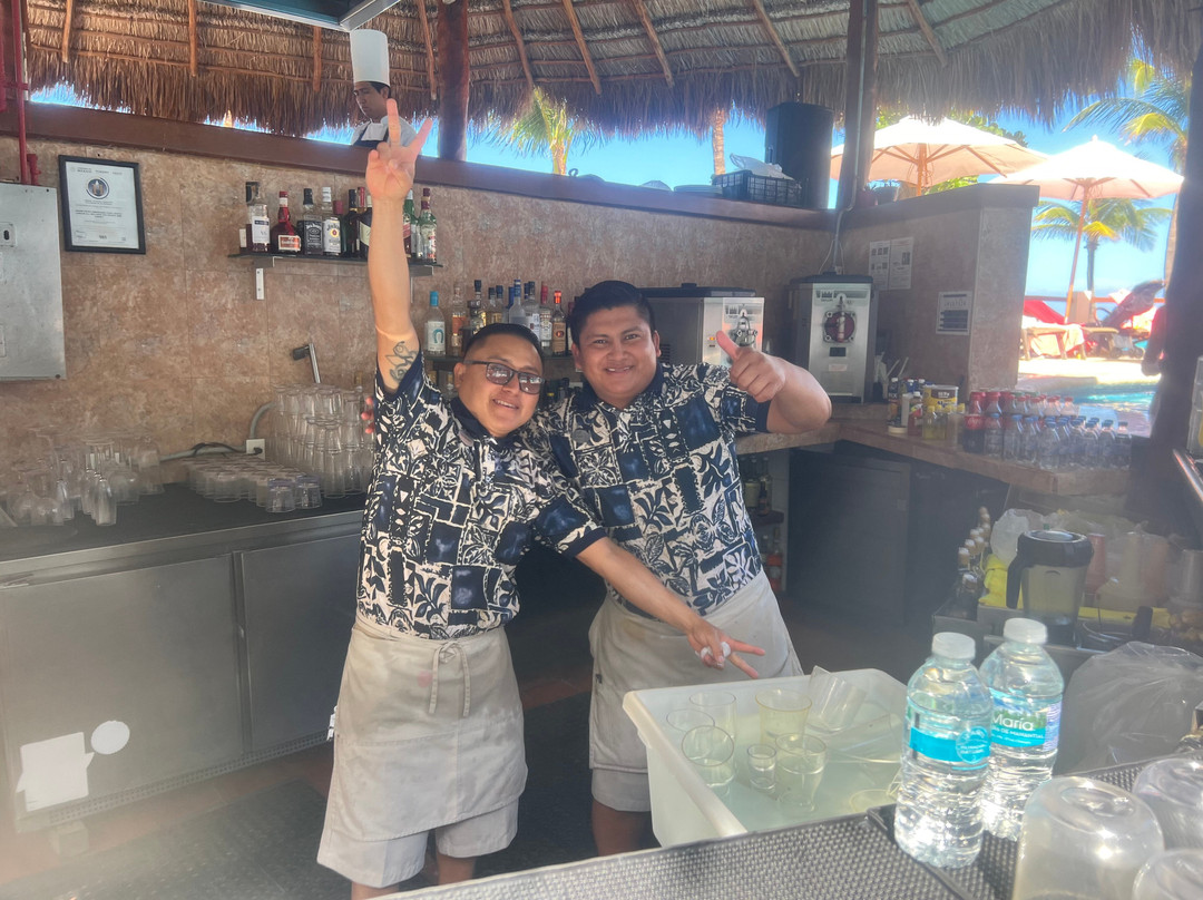 大美洲庆典珊瑚海滩酒店主图