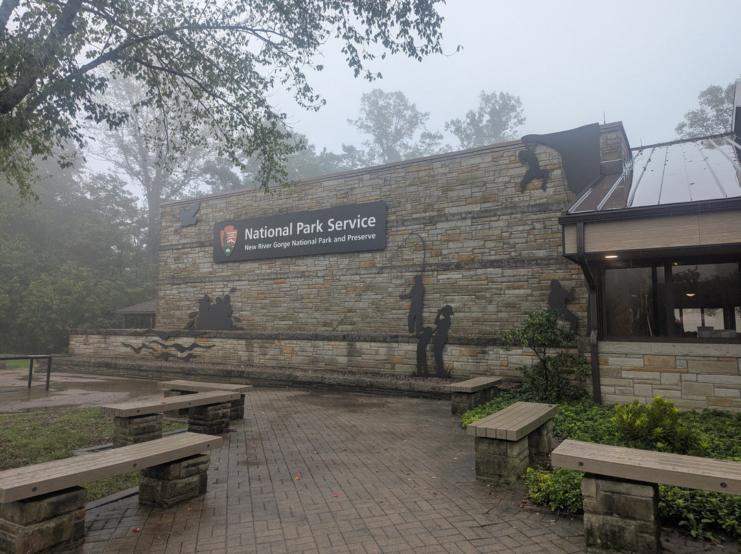 Canyon Rim Visitor Center-Lansing必去景点