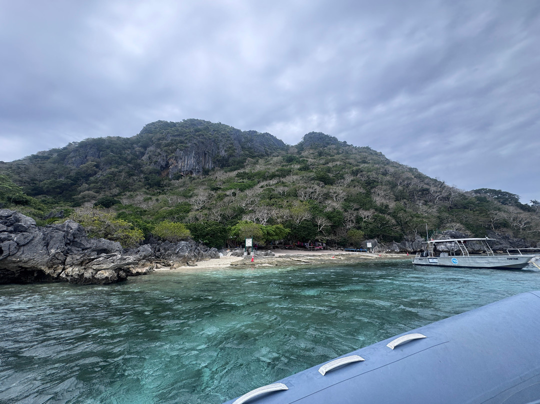 Sawa-I-Lau Caves-亚萨瓦群岛必去景点