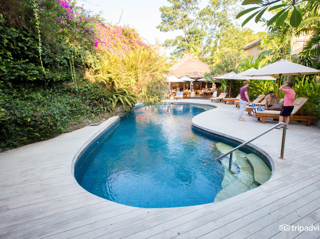 金巴兰湾皇家巴厘海滩俱乐部