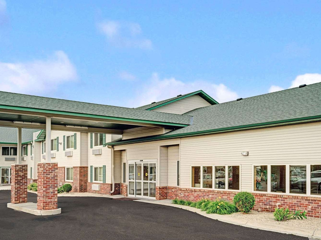 Super 8 by Wyndham Rogers Minnesota主图