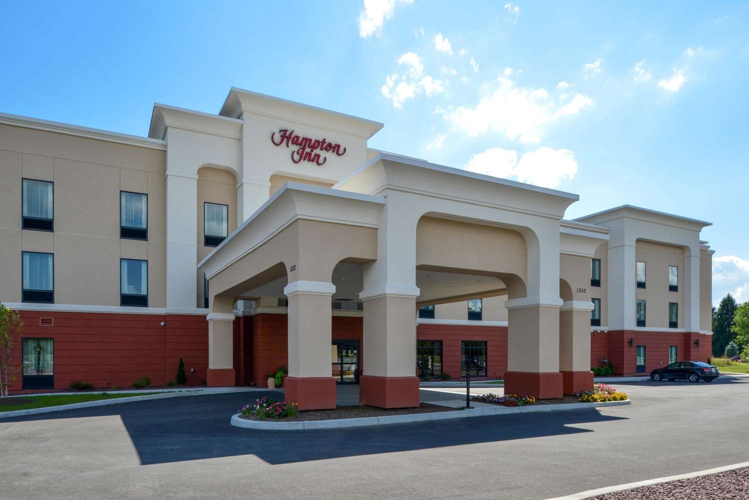 Hampton Inn Potsdam-官方
