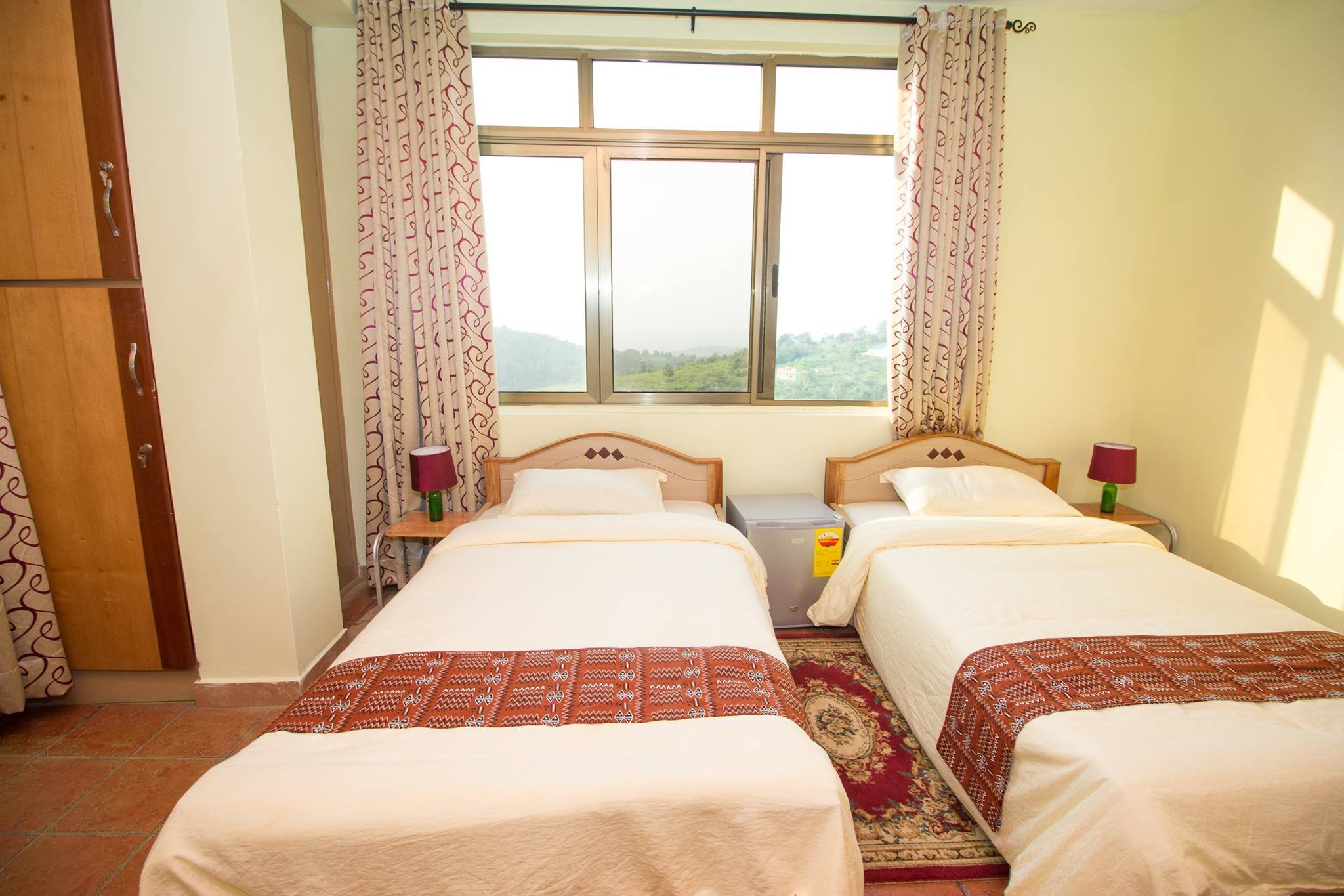 Higher Heights Hotel-官方