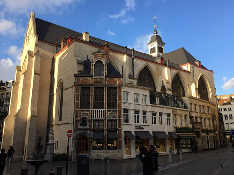 Church of St Nicolas-布鲁塞尔必去景点