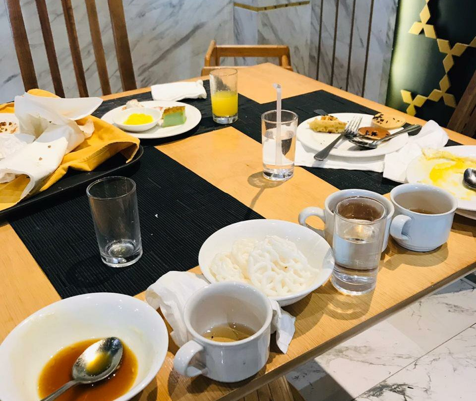 爱马仕宫殿酒店主图