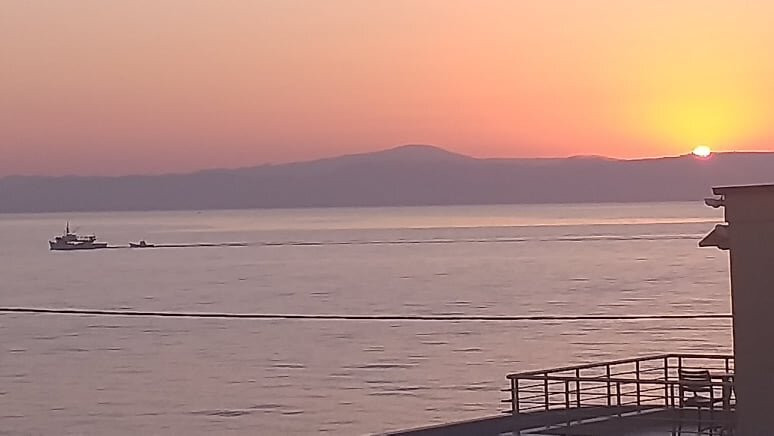 Heliotrope Hotels主图