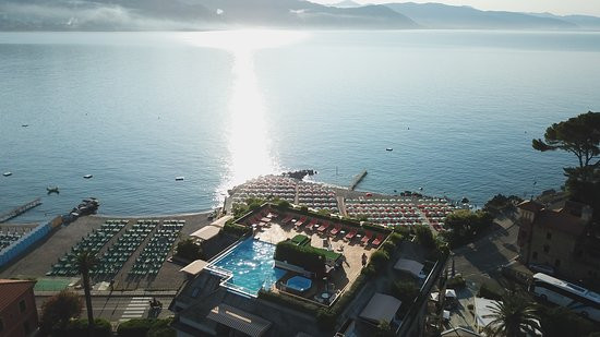 贝斯特韦斯特蕾佳娜埃莱娜酒店主图