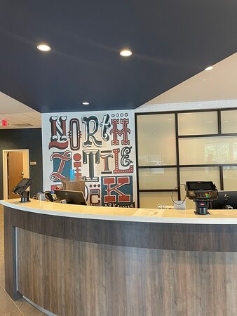 小石城北部希尔顿Tru酒店主图