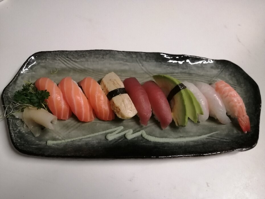 Yakitori - Sushi Et Cuisine Du Monde