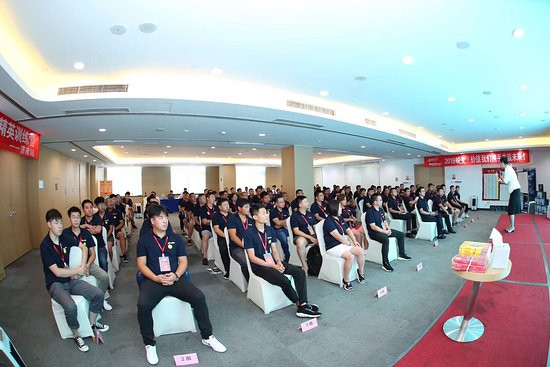 济南高新智选假日酒店主图