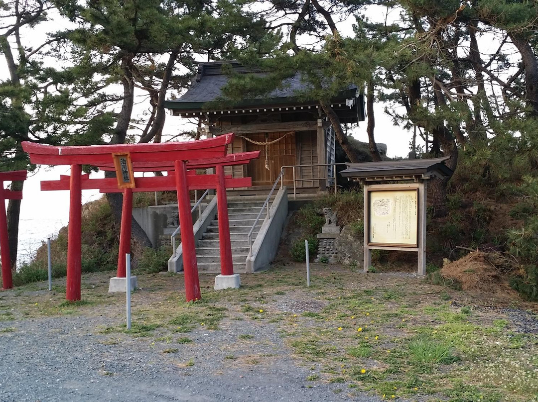 Tomarikawa Shrine景点图片