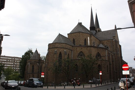 Eglise de la Sainte Croix-伊克塞尔必去景点