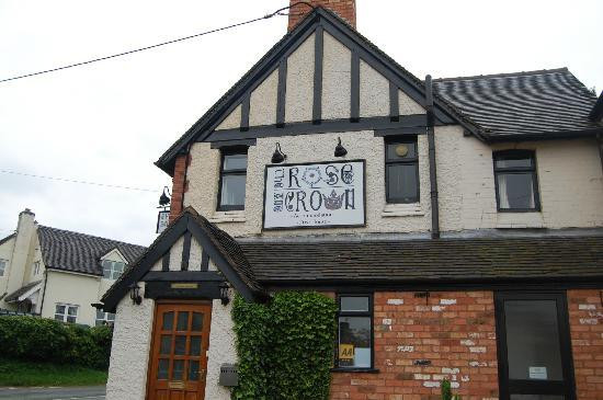 Rose and Crown House主图