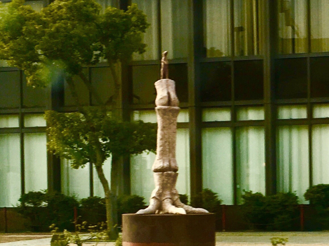 Outdoor Sculpture Chikyu no Ashita ga Miemasuka-宇部市必去景点