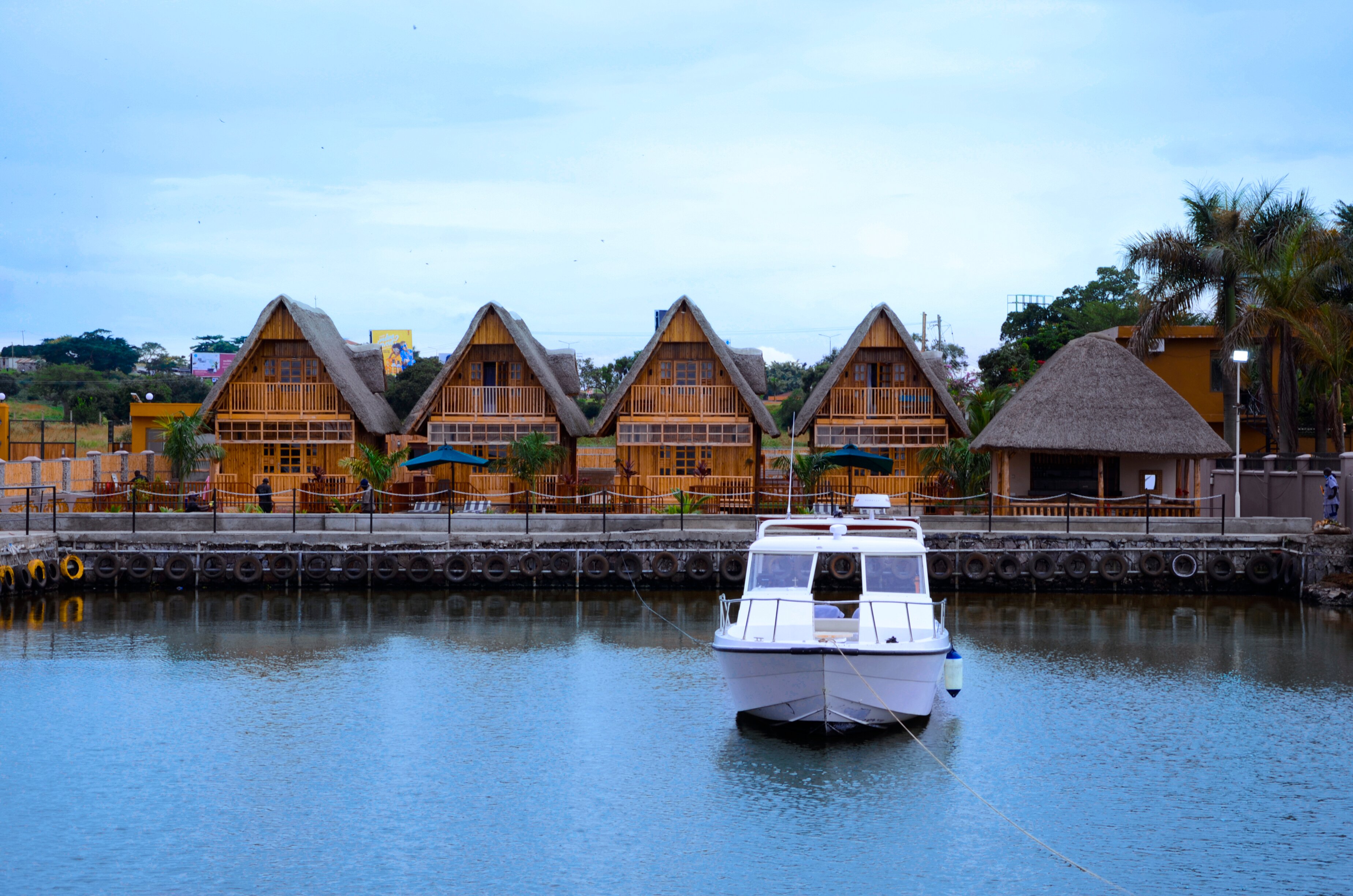Pelican Lodge and Marina-酒店景观