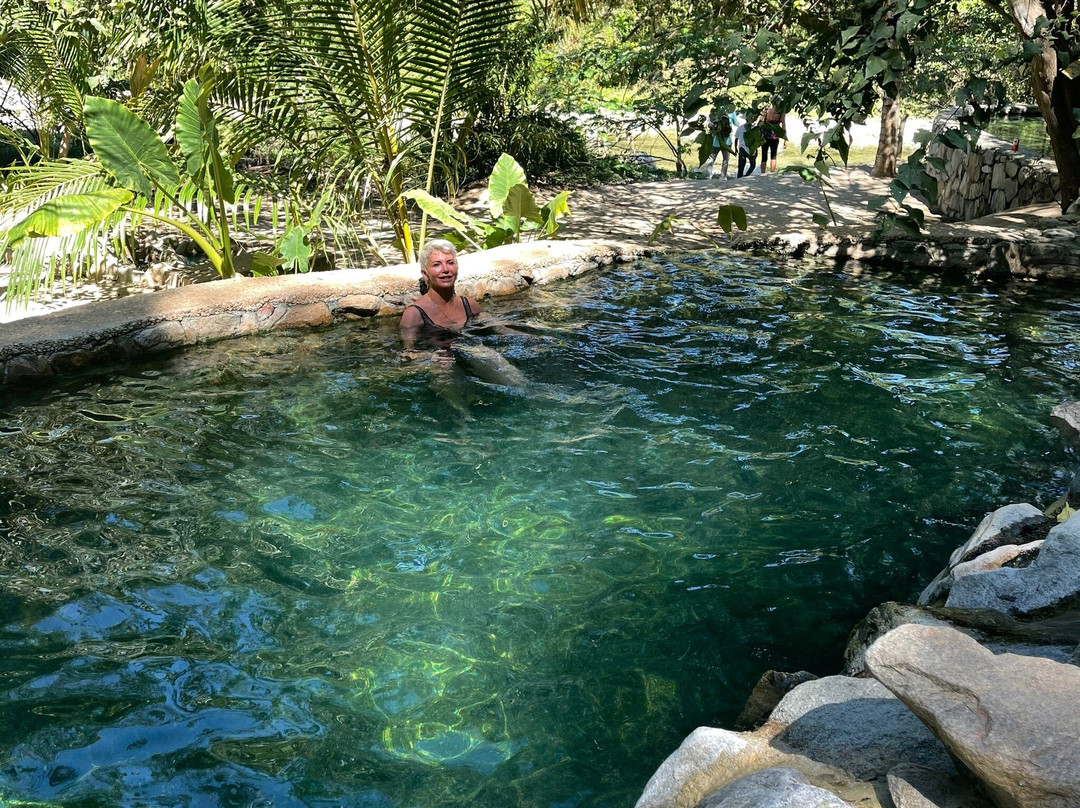 Robert's Ecotours-埃斯孔迪多港必去景点