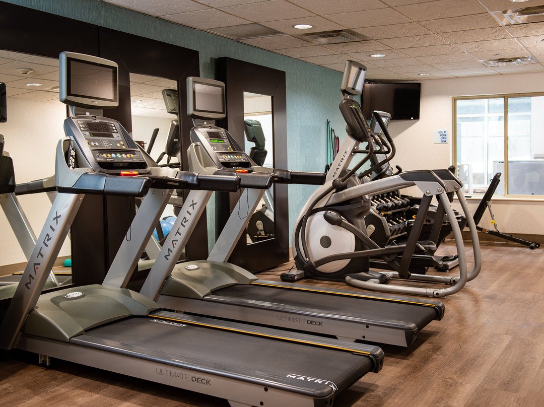 Holiday Inn Express & Suites Wausau By IHG主图