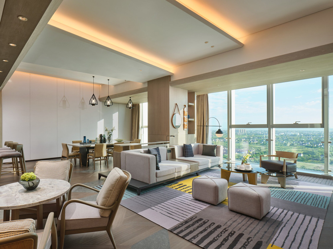 启东皇冠假日酒店主图