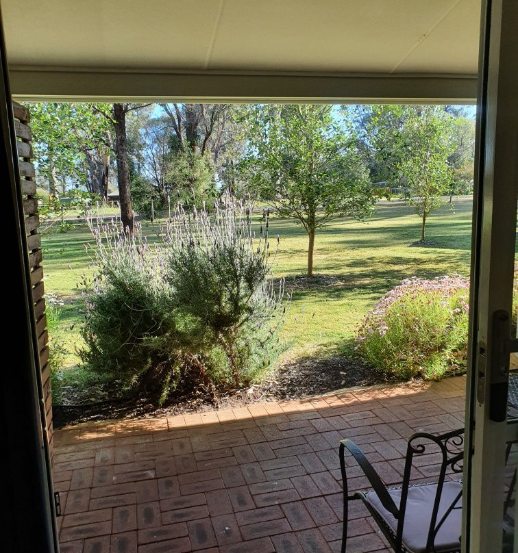 巴瑟尔顿图亚特斯游客民宿旅馆主图