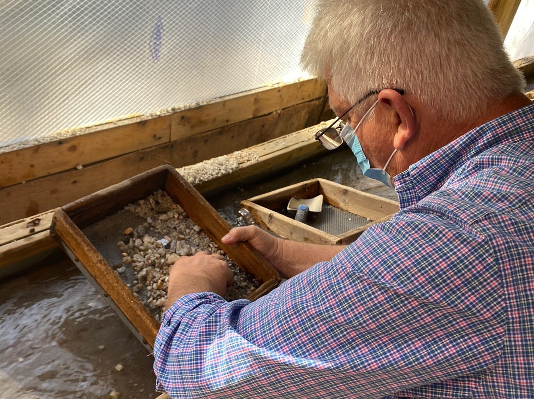 Gem Mountain Gemstone Mine-Spruce Pine必去景点