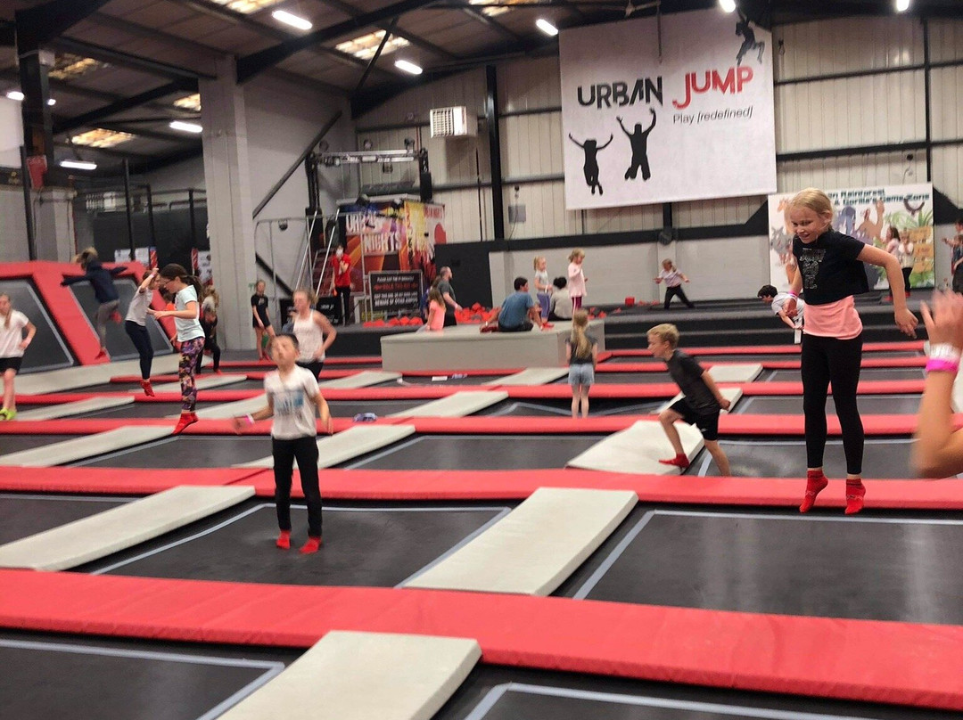 Urban Jump Trampoline Park景点图片