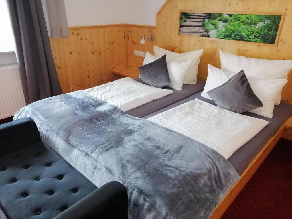 Hotel Wilder Mann主图
