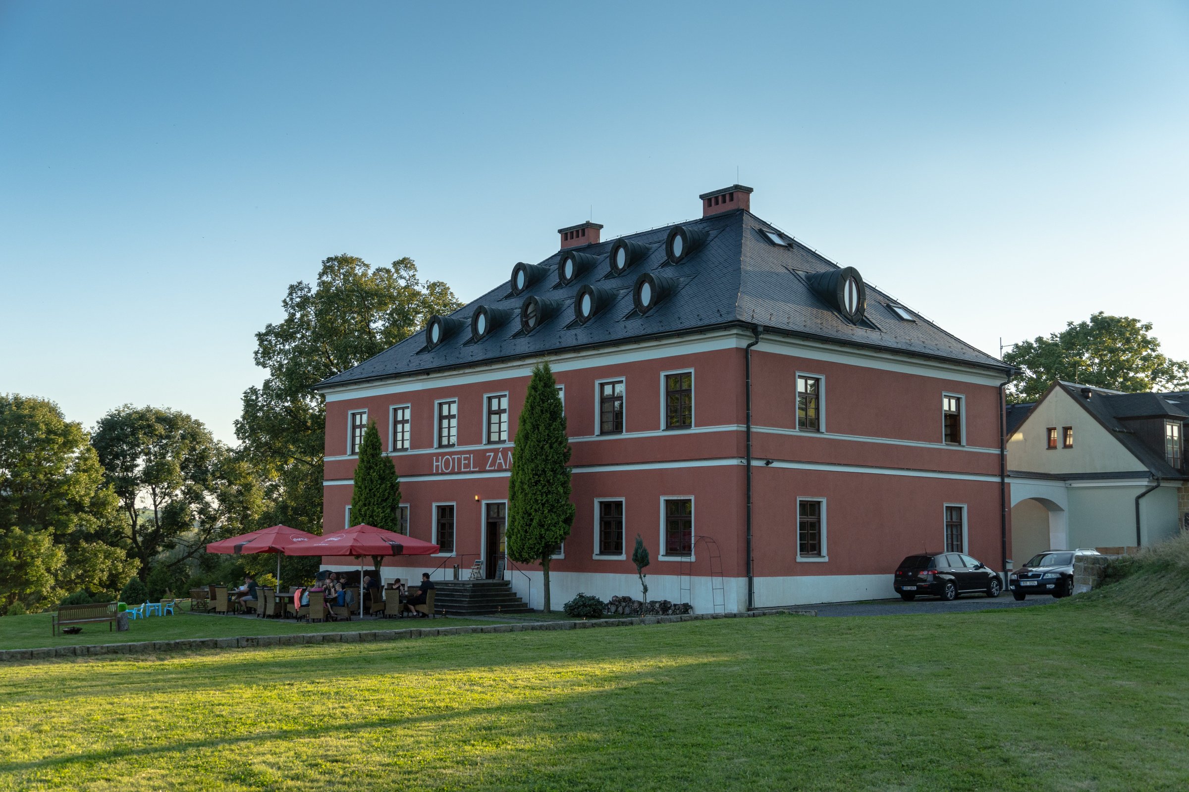 Wellness Hotel Zámeček-官方
