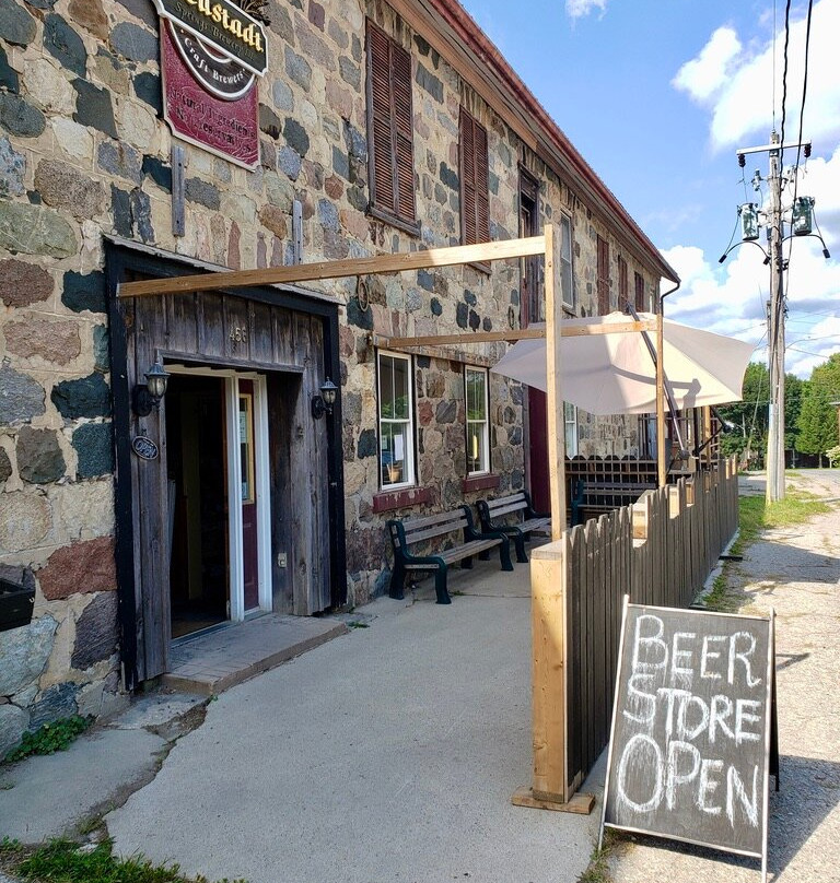 Neustadt Springs Brewery景点图片