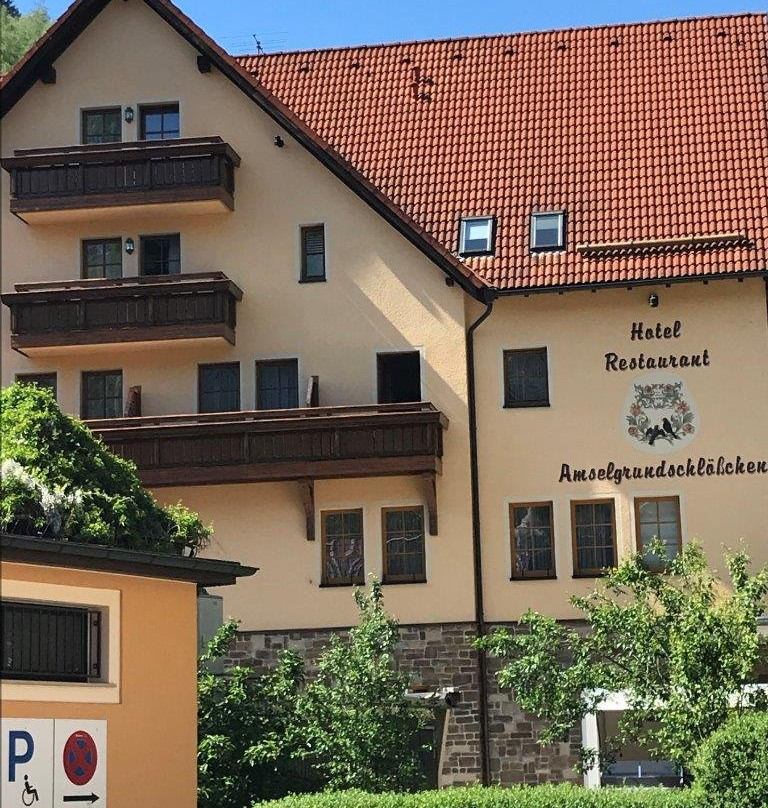 Amselgrundschloesschen主图