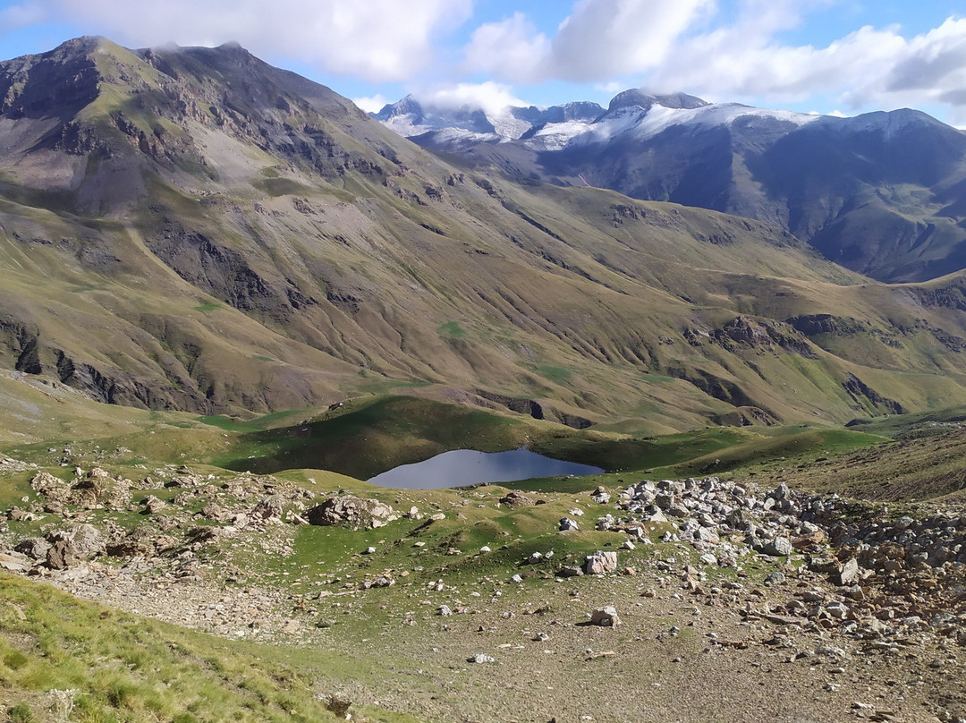 Ibones de Gorgutes y Puerto de la Glera景点图片