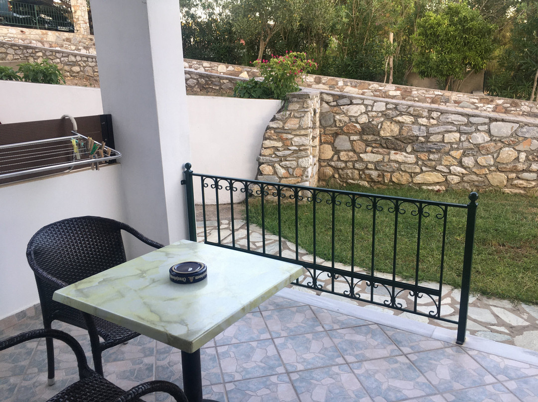 Sunset studios & Apartments主图