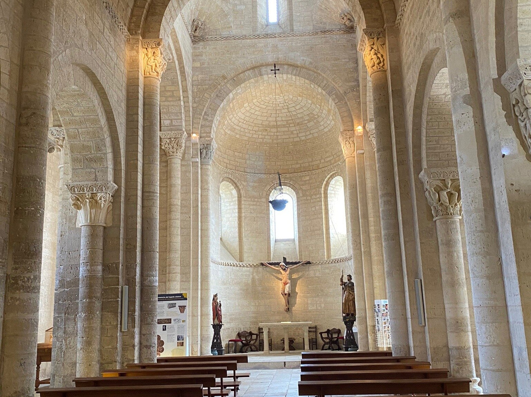Iglesia Parroquial De San Martín De Tours-Ribas de Campos必去景点