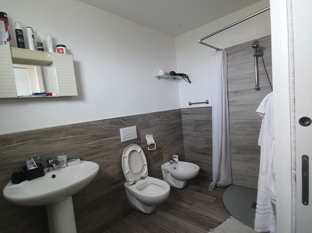 翁贝托酒店主图