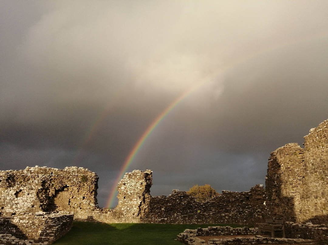 Ogmore Castle景点图片