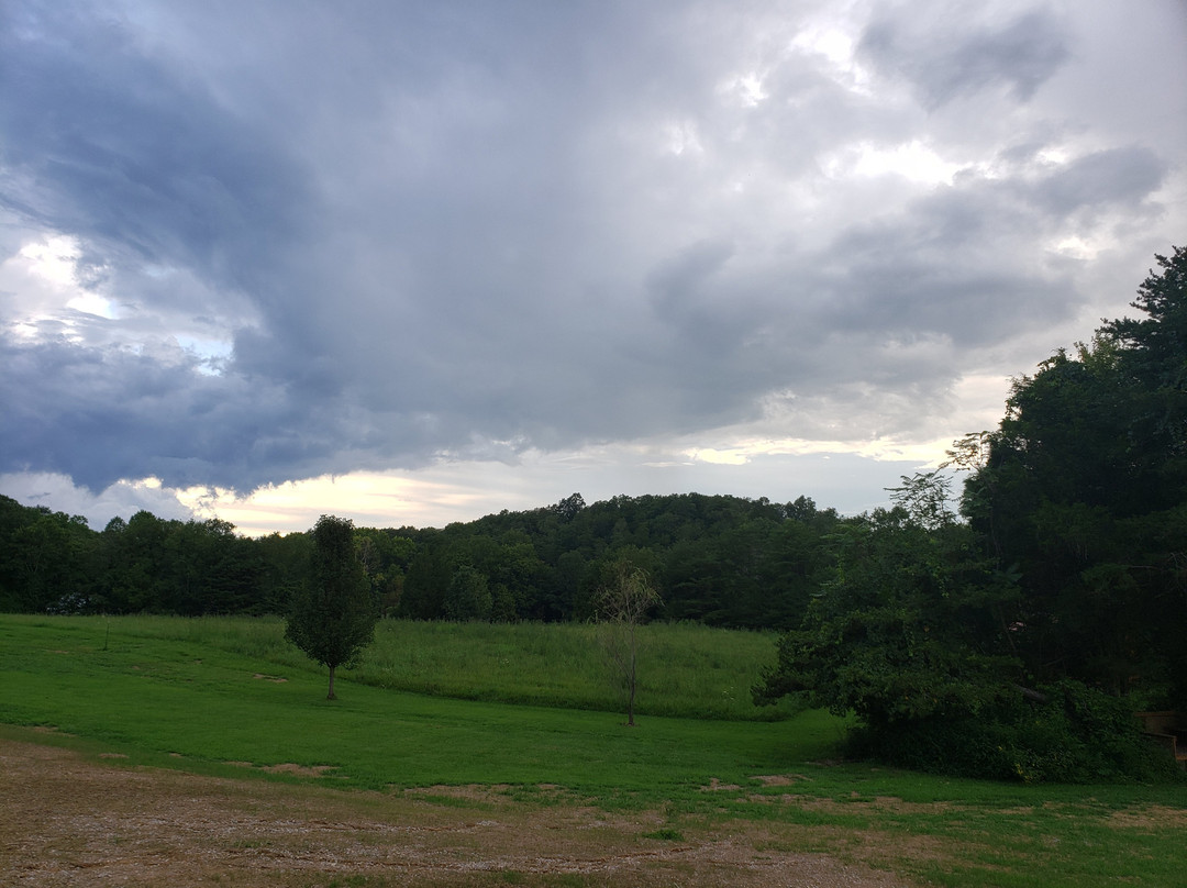 Happiness Hills Farm & Retreat主图