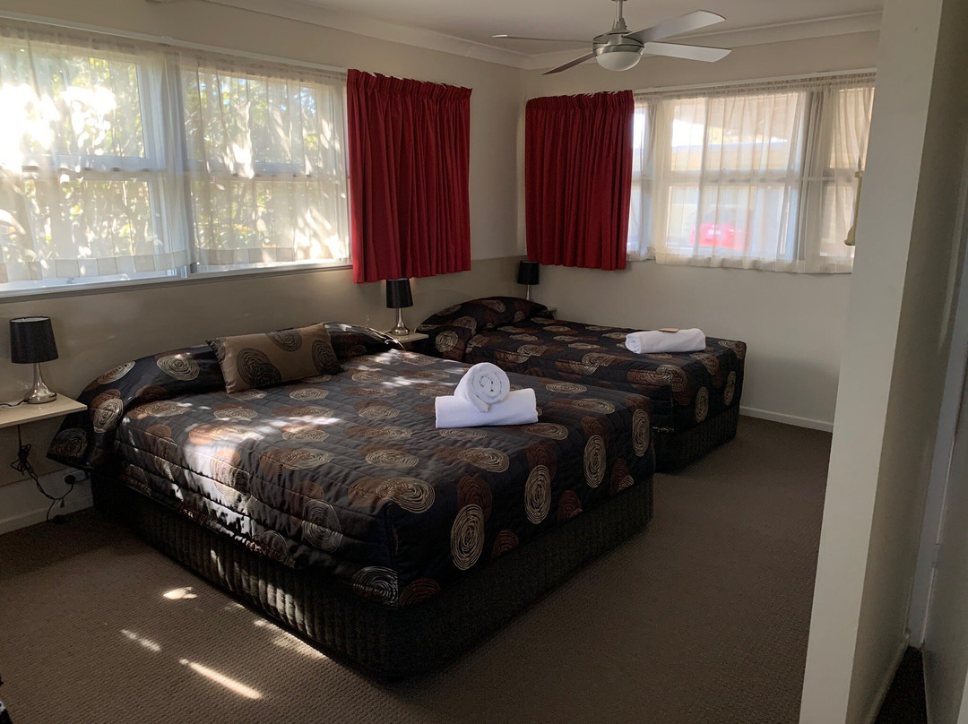 高街汽车旅馆主图