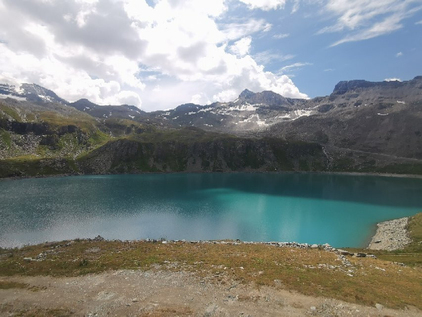 Lago Goillet景点图片