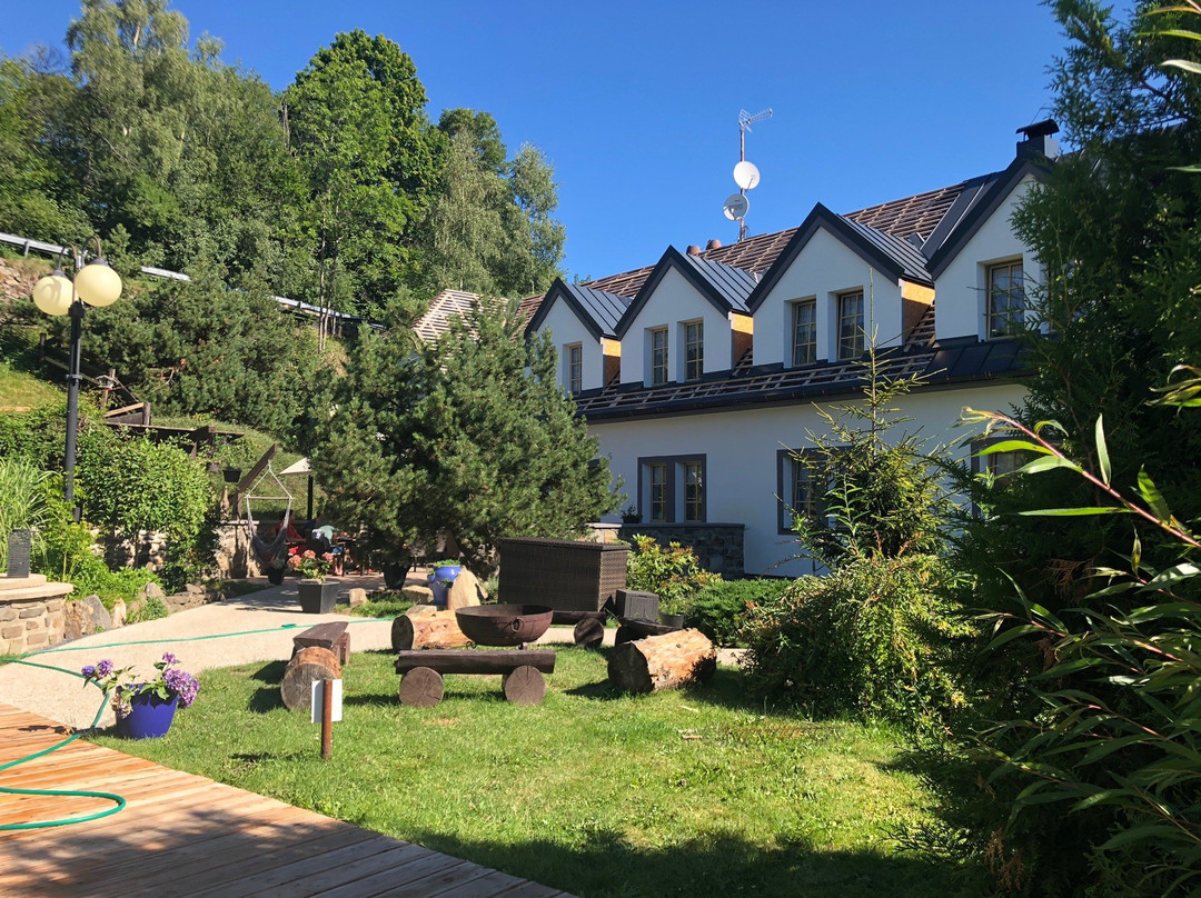 Stachy酒店住宿-Hotel Zlatý Potok