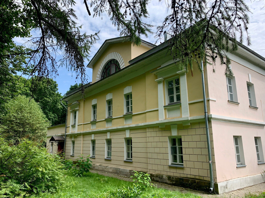 Sukhanovo Estate景点图片
