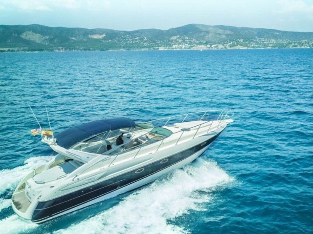 cornelia luxury yacht cruiser-普它肋斯必去景点