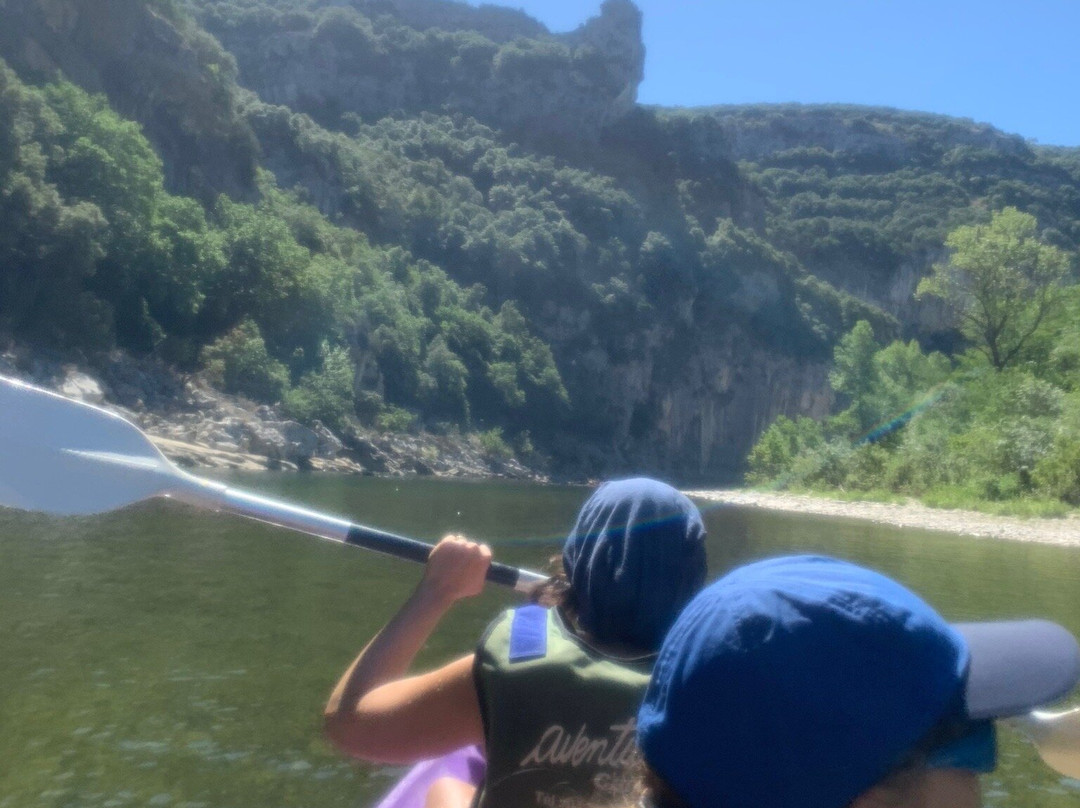 Aventure Canoës-萨拉瓦必去景点