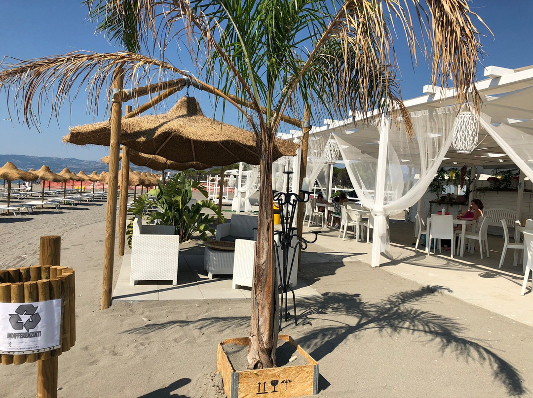 Rotò Beach景点图片