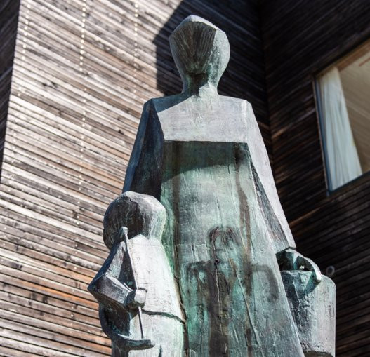 Denkmal Frau Tell Mit Sohn Wilhelm景点图片