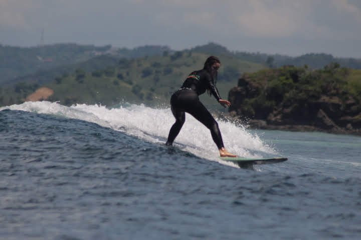 Heartbeach Lombok Surf Academy景点图片