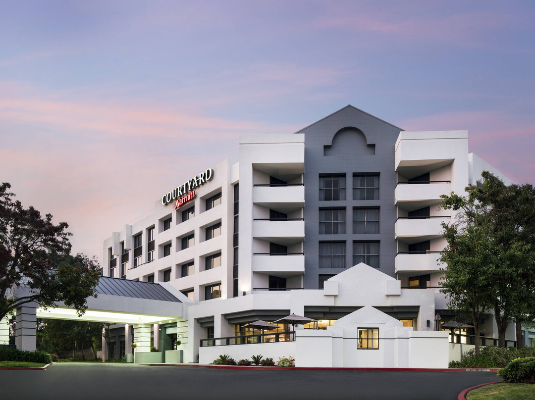 Courtyard by Marriott Richmond Berkeley主图