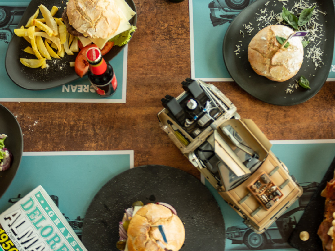 Berriozar餐馆和美食-Delorean Gastrobar